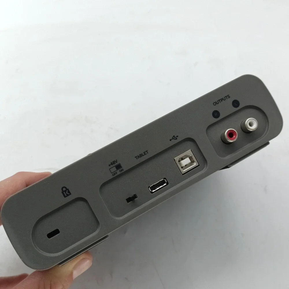 Avid Fast Track Solo USB Audio Interface Desktop Recording 9100-65514-00 C B2